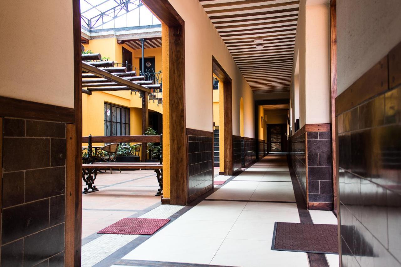 Hotel Bougainviller Кампала Екстер'єр фото