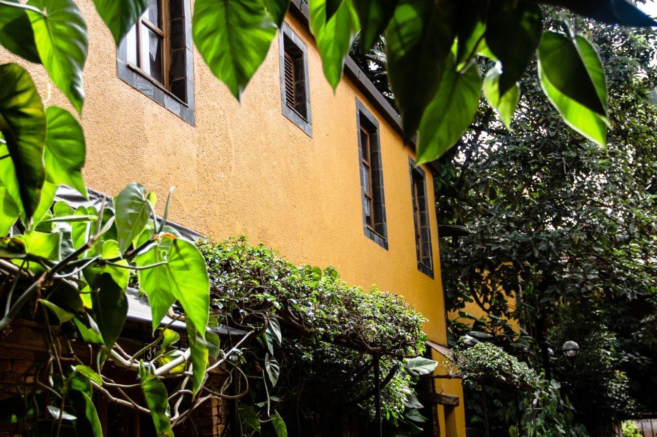 Hotel Bougainviller Кампала Екстер'єр фото