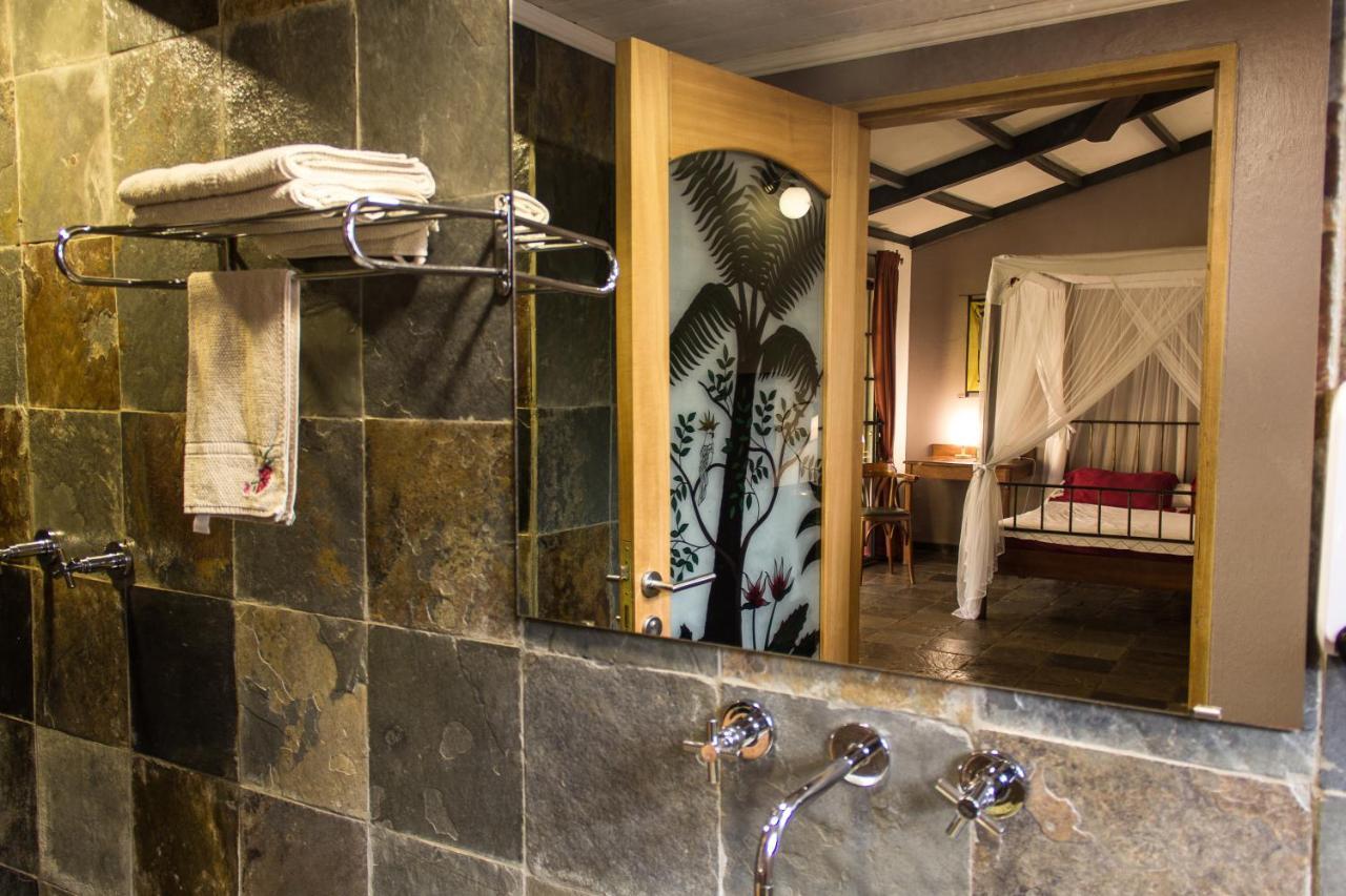 Hotel Bougainviller Кампала Екстер'єр фото